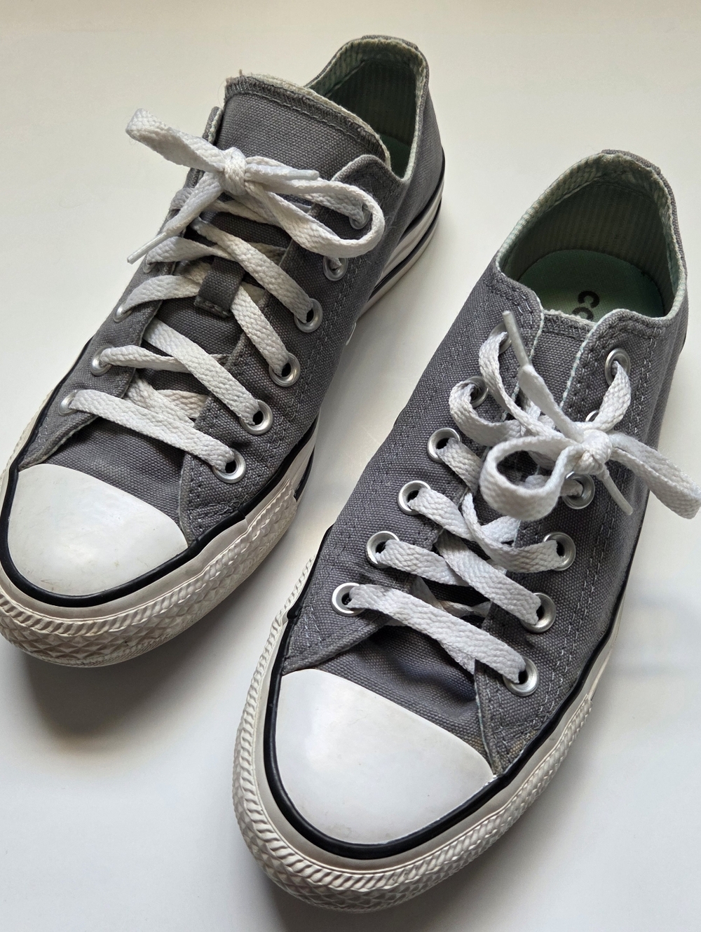 Converse Chuck Taylor All Star Low Tops Gray Women's Size 7